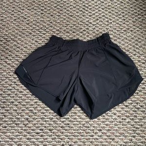 Lululemon Hotty Hot short